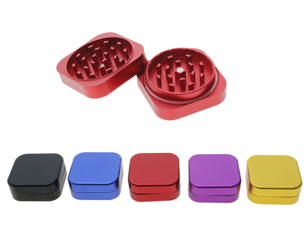 Grinder "Square"; 2-tlg.; 5-fach sort.; Ø 48 mm; 5,5 x 5,5 x 2,5 cm; einzeln