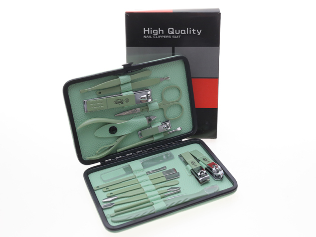 Pflegeset für Maniküre, Pediküre und Gesichtspflege; 18-teilig, in Reisetasche mit Magnetverschluss
