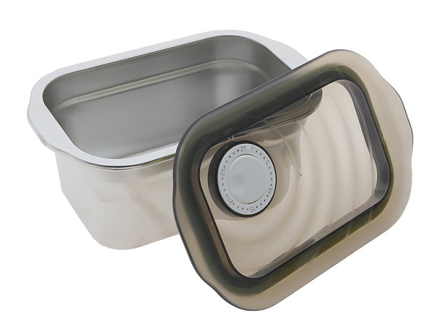 Frischhaltedose aus Metall; silber; ca. 1,1 Liter, ca. 10 x 16 x 7 cm, UVP: 12,00 Euro