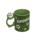 Becher "Fußball" mit Spinner-Griff, aus Steingut, UVP 9,90 Euro