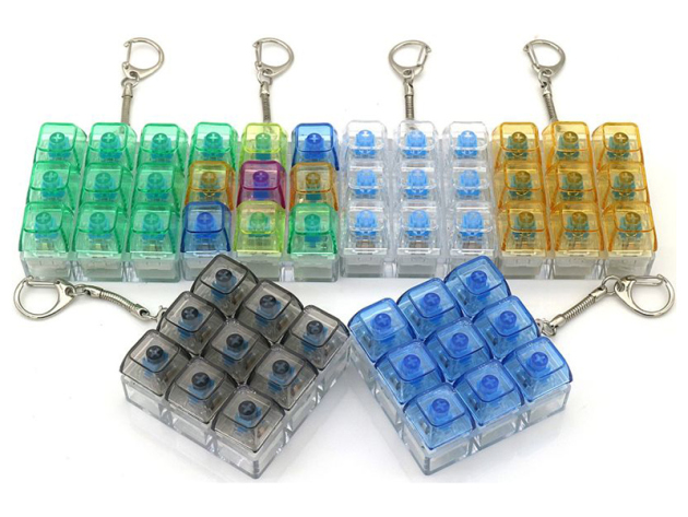 Schlüsselanhänger "Fidget Keyboard"; versch. Farben; einzeln