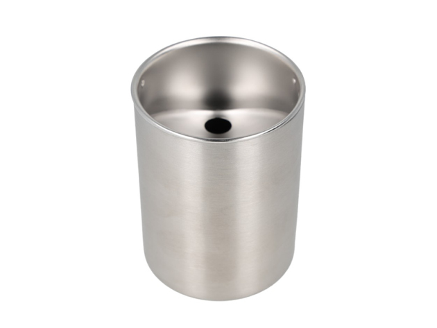 Aschenbecher "Funnel silver"